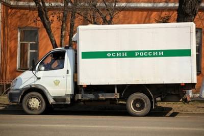 В российском регионе осужденная за разбой пара сбежала из-под конвоя