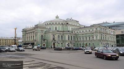 Беглов не одобрил строительство вестибюля метро на Театральной площади