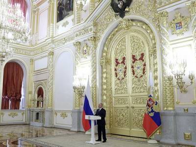 Россия превращается в монархию