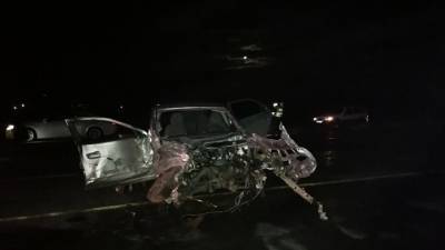 Маневр водителя иномарки между двумя фурами привел к смерти пассажира