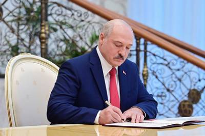 Лукашенко собрался строить морской порт на российские деньги