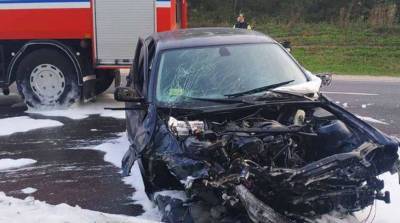 В лобовом столкновении легковушек в Гродно погиб один из водителей