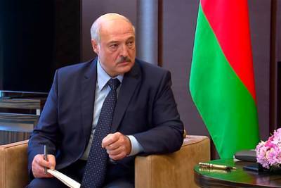 Лукашенко призвал «не париться» и вспомнить о Питере