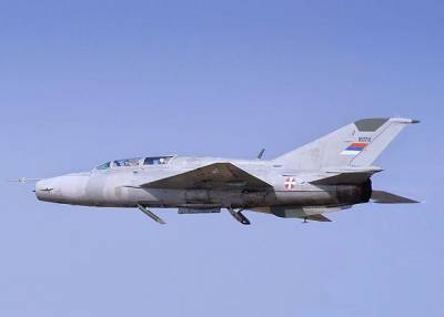 Истребитель МиГ-21 ВВС Сербии упал на западе страны