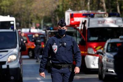 В Париже у бывшего здания Charlie Hebdo ранили нескольких человек