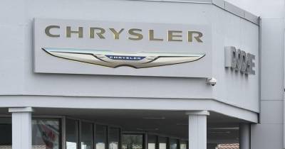 Chrysler и Dodge отзывают в РФ больше тысячи автомобилей