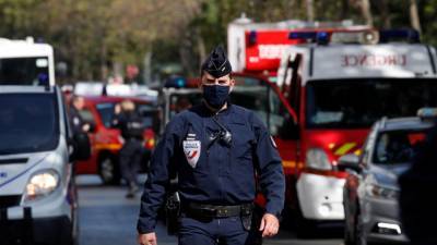 В Париже задержаны двое мужчин, расследование ведет антитеррористическая прокуратура