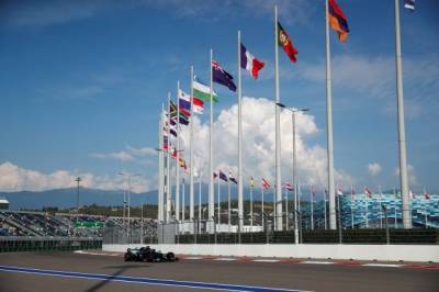 В Сочи в рамках Гран-при России «Формулы-1» состоялись свободные заезды