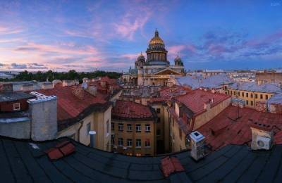 В Петербурге рассматривают возможность установки камер для контроля доступа на крыши