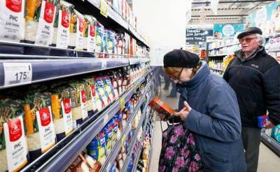 Россиянам обещают продуктовые карточки: Бедных накормят бесплатно