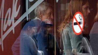 Названы места в РФ, где будет запрещено курить