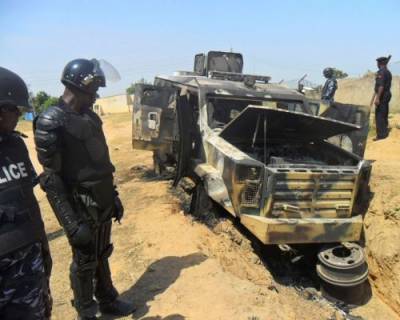 В Нигерии террористы расстреляли из гранатометов кортеж губернатора