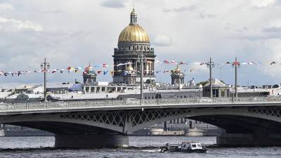 Названы самые популярные направления для поездок по России в сентябре