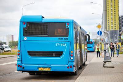 Бесплатные автобусы запустили для пассажиров закрытого участка метро