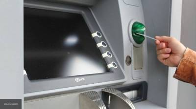 Эксперт по банкоматам рассказал о спасении "зажеванной" карты