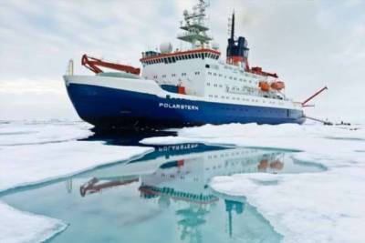 Что исследует корабль, замурованный во льдах Атлантики, и почему к нему нельзя приближаться (3 фото + видео)