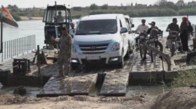 Власти Сирии открыли движение по новой плавучей переправе через Евфрат
