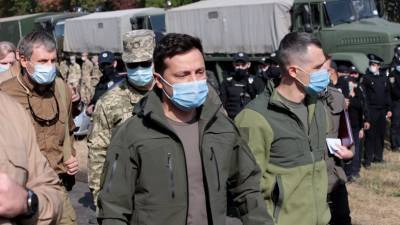 Зеленский посетил в больнице выжившего при крушении Ан-26 под Харьковом