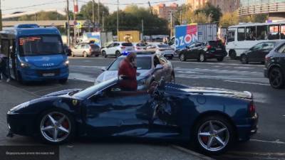 Видео с устроившим ДТП в Москве Ferrari попало в Сеть