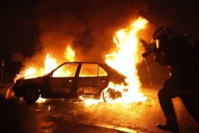 Ночью в Ивановской области сгорели баня и автомобиль