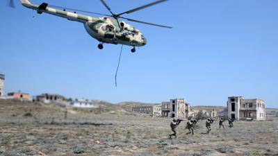 Азербайджан объявил о контрнаступлении в Карабахе