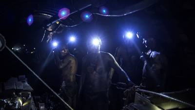 Шестнадцать горняков погибли в результате аварии на угольной шахте в Китае