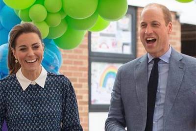 Кейт Миддлтон и принц Уильям опубликовали новые семейные фото с детьми