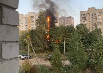 На улице Зубковой сгорела вышка «Мегафона»