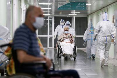 За сутки в России около 8 тысяч человек заразились коронавирусом