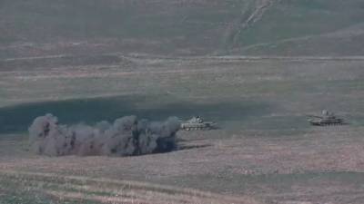 Минобороны Армении опубликовало видео уничтожения азербайджанских танков