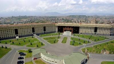 В Армении объявлено военное положение и всеобщая мобилизация