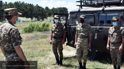 Армия Азербайджана обстреляла армянский город Варденис