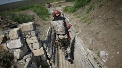 Армения заявила, что Азербайджан задел ее территорию при стрельбе по Карабаху