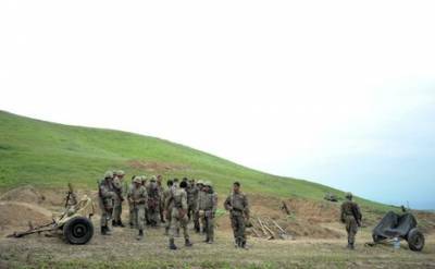 Минобороны Азербайджана утверждает, что военные страны заняли ряд сел и стратегических высот в Нагорном Карабахе