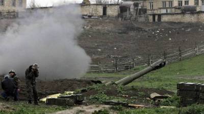 Армения заявила о наступлении военных Азербайджана: объявлено военное положение