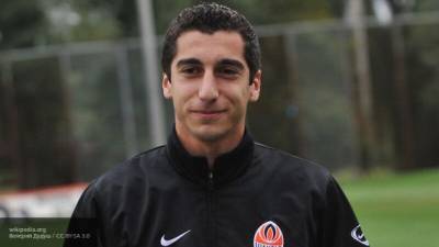 Армянский футболист Мхитарян призвал остановить боевые действия в Карабахе