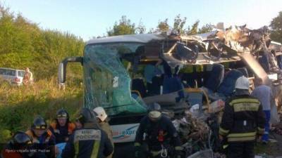 Фото наполовину уничтоженного автобуса под Калининградом появилось в Сети