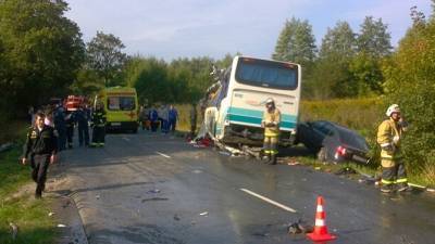 Под Калининградом столкнулись автобус и грузовик — семеро погибших, в том числе ребёнок