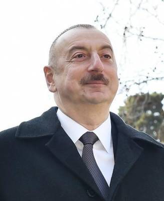 Лидер Азербайджана Ильхам Алиев провёл заседание Совбеза из-за ситуации в Карабахе