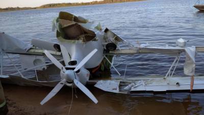 МЧС сообщило о двух погибших при падении легкомоторного самолёта в Волгу