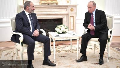 Путин обсудил с Пашиняном обострение ситуации в Карабахе