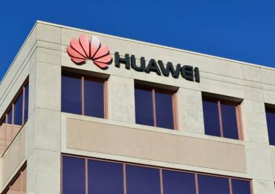Huawei представила новую версию среднебюджетного смартфона P Smart 2021
