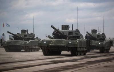 Российские танкисты учатся воевать на танках Т-14 «Армата»