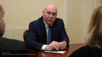Посол в Минске Мезенцев призвал НАТО не "бряцать оружием" у границ РФ и Белоруссии