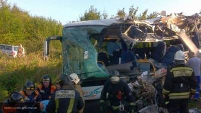 Шесть человек погибли и 18 пострадали в ДТП с автобусом под Калининградом