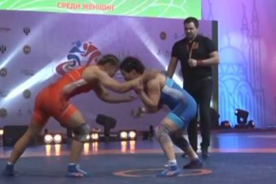 На чемпионате России по женской борьбе прошло два «бурятских» финала