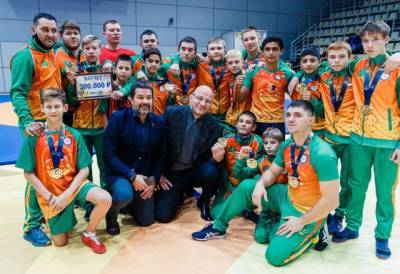Сергей Цивилёв озвучил итоги командных соревнований юных борцов в Кемерове