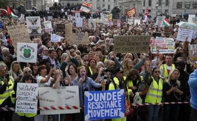 В Лондоне протестовали против усиления карантина