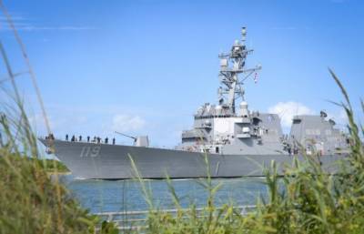 ВМС США официально приняли на вооружение новейший ракетный эсминец