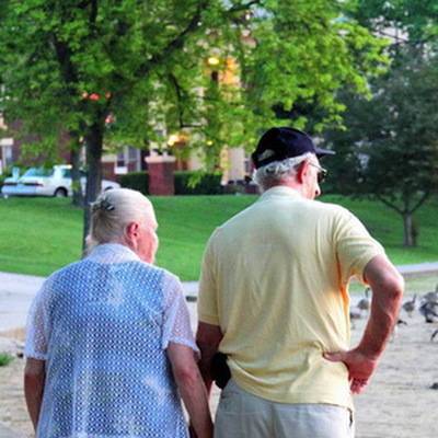 В Москве и Подмосковье рекомендовано пожилым людям оставаться дома